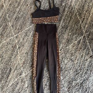 Two piece Beach Riot workout set XS